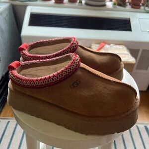 UGG Brown and Red Women's Slippers